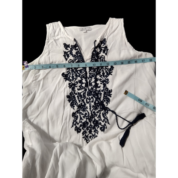 Chic Connection White with Navy Embroidery Bohemian Sundress sz S - Picture 3 of 7